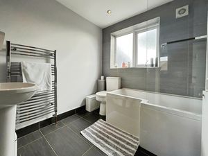 Photo 19- click for photo gallery